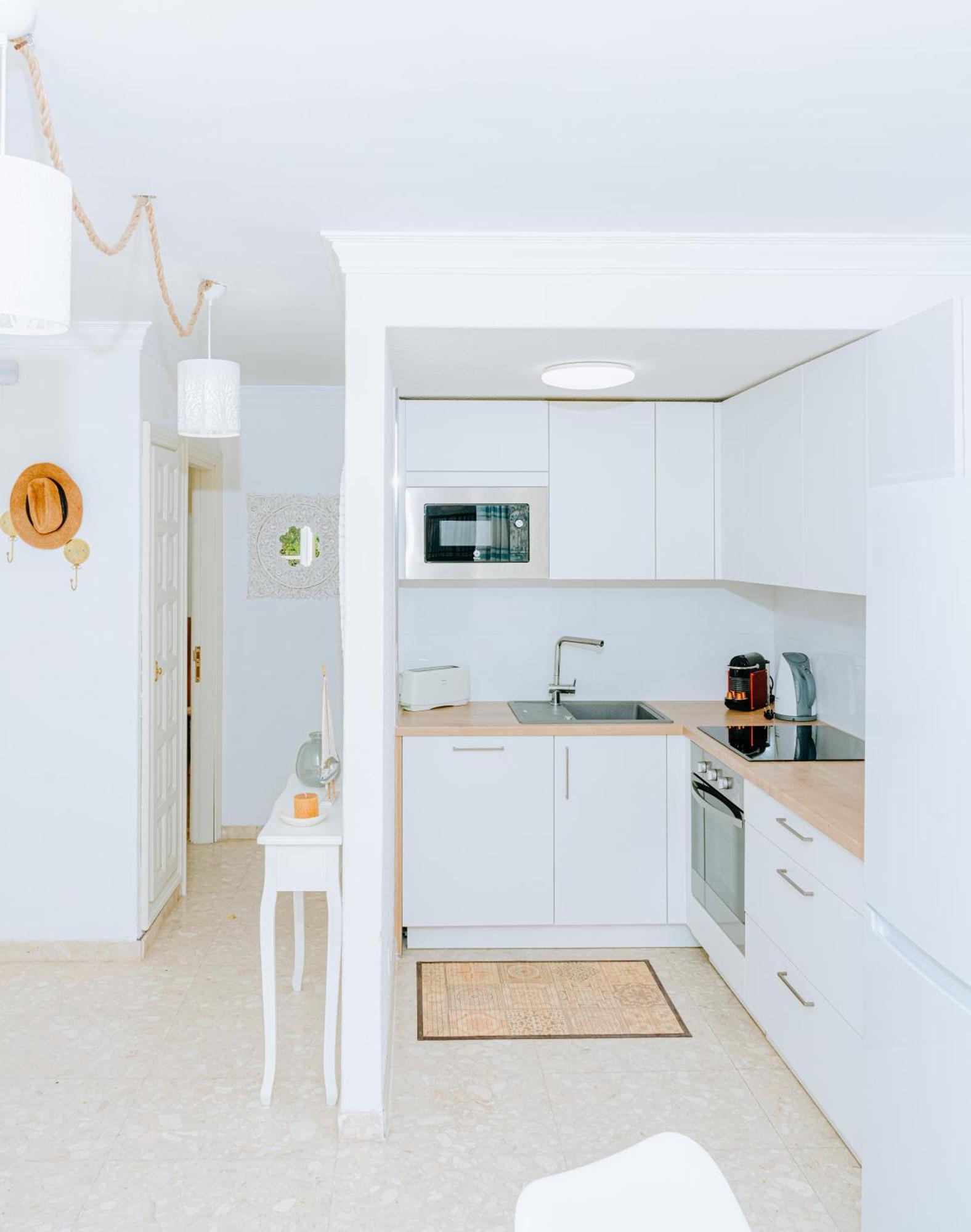 1bdr Sunny Terrace Appartamento
